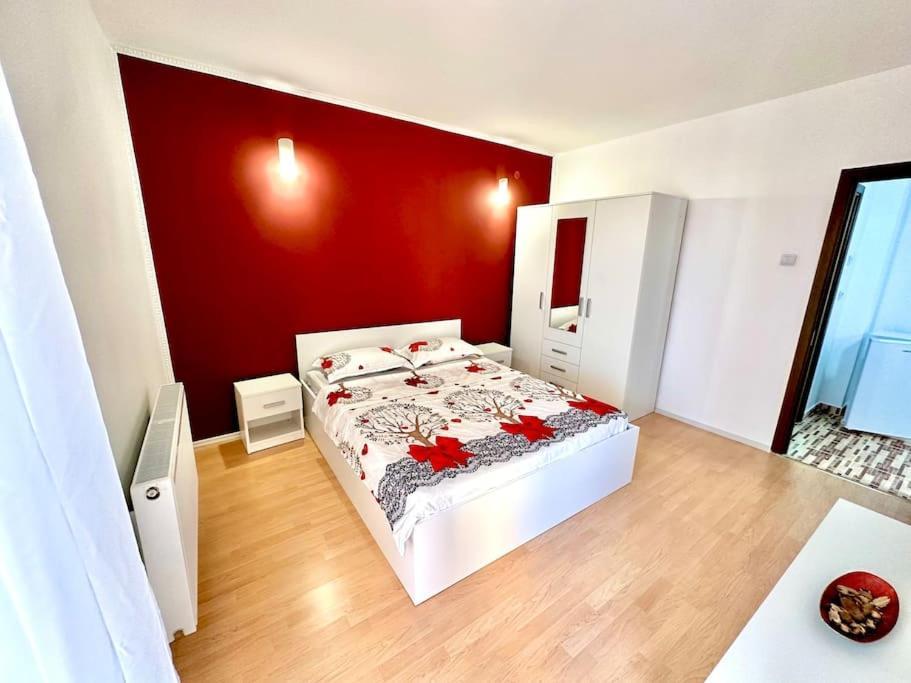 Apartament Novara 21 Крайова Екстериор снимка